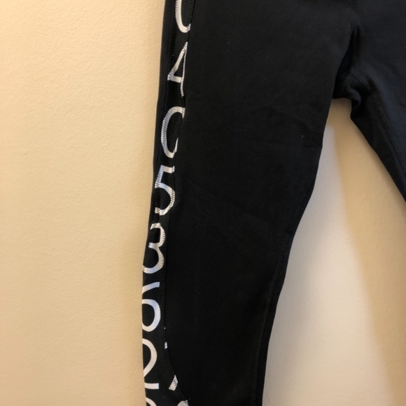 Splits59 Leggings with Numbers Design on Legs - Picture 4 of 10
